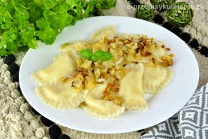 Pierogi ruskie – tradycyjny, domowy przepis