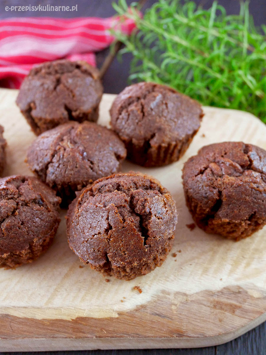 Rustykalne muffinki czekoladowe – prosty i szybki przepis