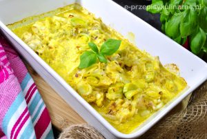 Pierś z kurczaka z porem w sosie curry