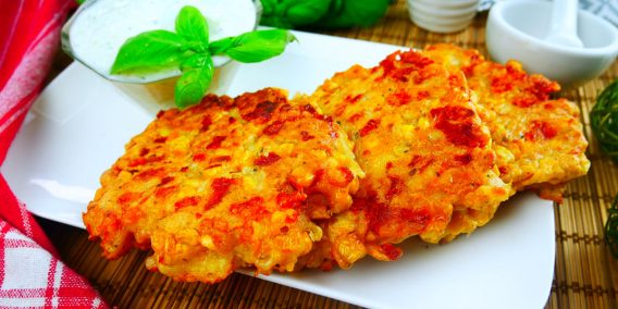 Złociste placuszki kukurydziane – szybkie placki z kukurydzy