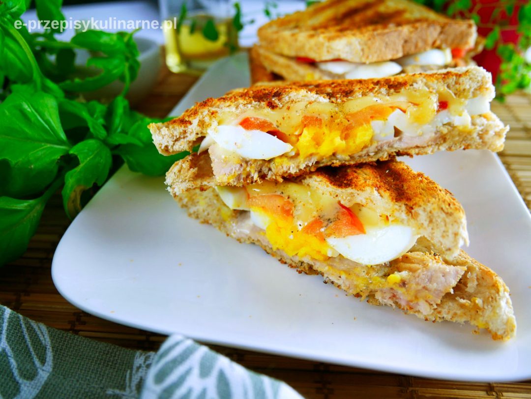 Szynka pieczona – pyszne mięso na obiad lub do kanapek