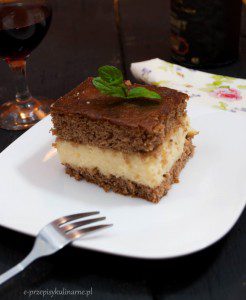 Biszkopt z masą budyniową