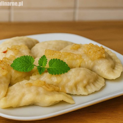 Pierogi z mięsem i pieczarkami