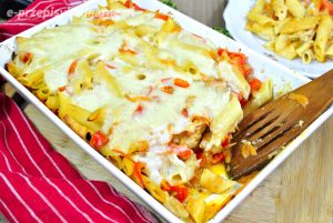 Zapiekanka makaronowa z kurczakiem