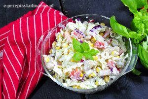 Sałatka z kurczakiem i kapustą pekińską