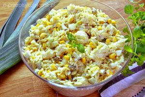 Sałatka z makaronem i kalafiorem
