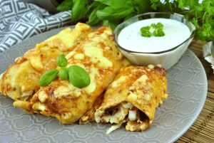 Naleśniki z gyrosem zapiekane w piekarniku