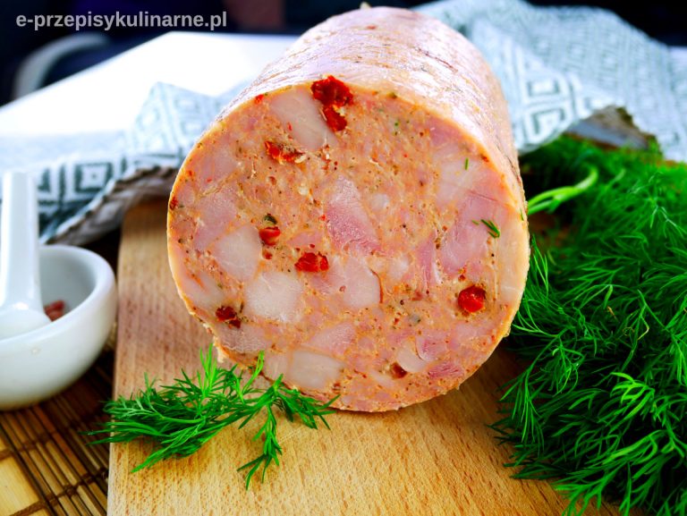 Wędlina drobiowa z suszonymi pomidorami