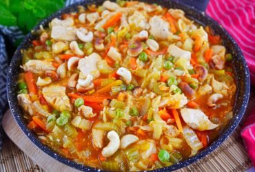Kurczak z kapustą pekińską – lekkie danie na obiad z azjatycką nutą