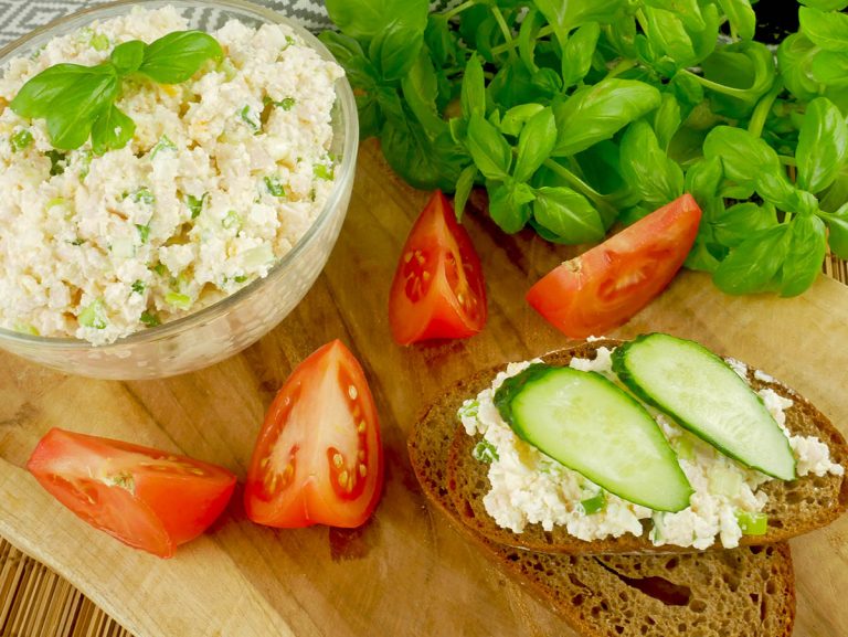 Szybka pasta kanapkowa – pyszne smarowidło do pieczywa