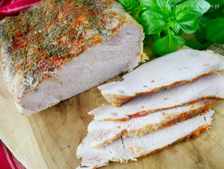 Schab pieczony w rękawie z czosnkiem i majerankiem