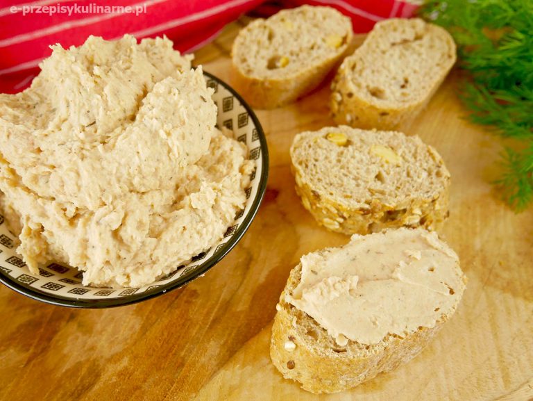 Pasta czosnkowa – pyszne i zdrowe smarowidło w 5 minut