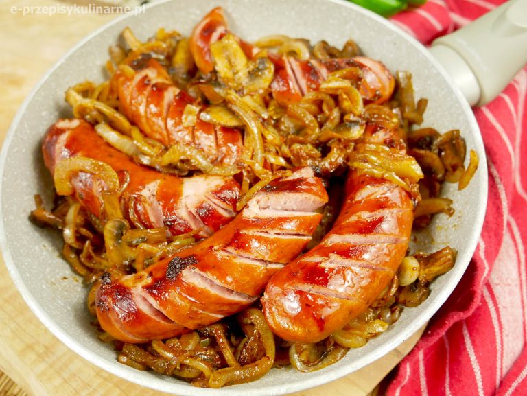 Kiełbasa dla chłopa - smażona z pieczarkami i cebulą