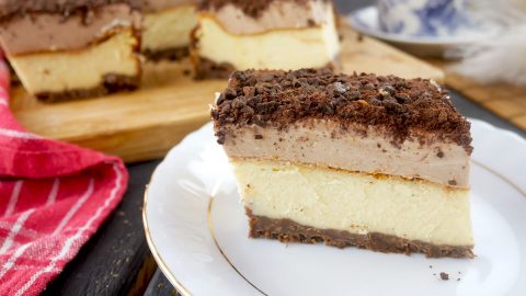 Sernik bez użycia miksera. Prosty przepis, który zawsze wychodzi