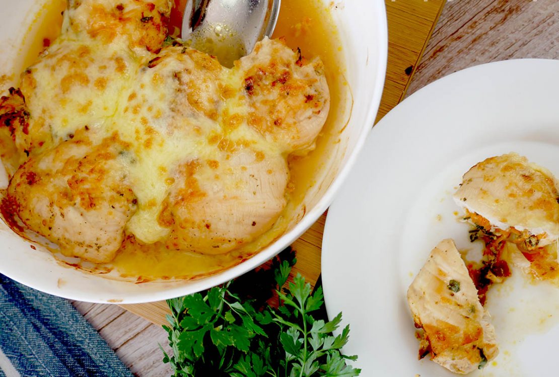 Zapiekane sakiewki z kurczaka – prosty przepis na obiad