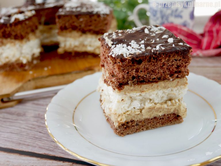 Kawowy Przekładaniec – klasyczne ciasto jak z dawnej cukierni