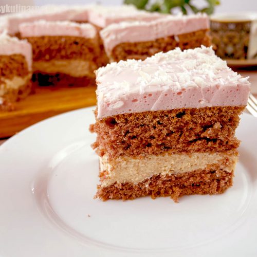 Ciasto Dworska Fantazja – elegancki deser z kremem i lekką pianką