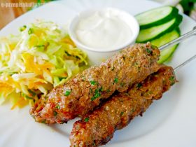 Kebaby z mięsa mielonego – soczyste i bardzo smaczne