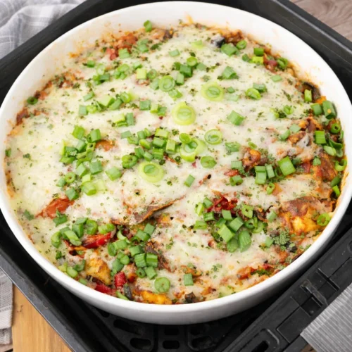 Zapiekanka makaronowa z air fryera – prosty przepis na sycący obiad